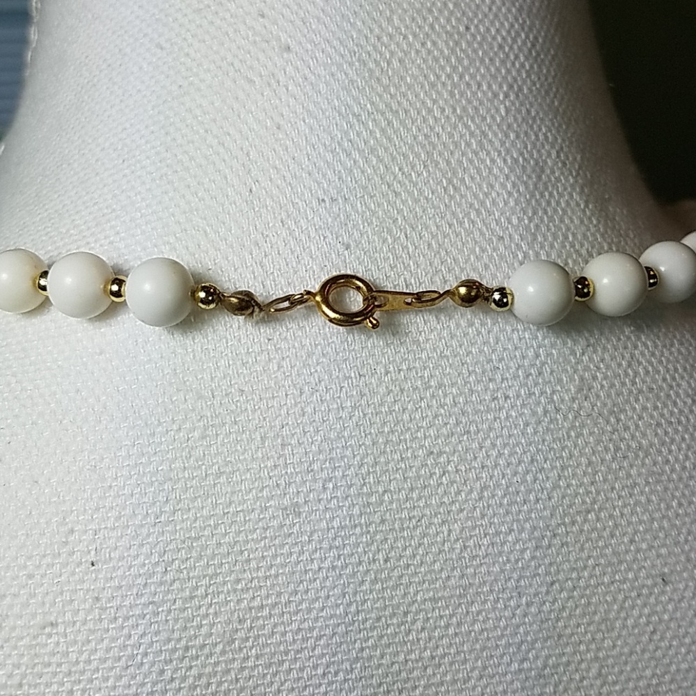 Beaded Necklace - Picture 3 of 3